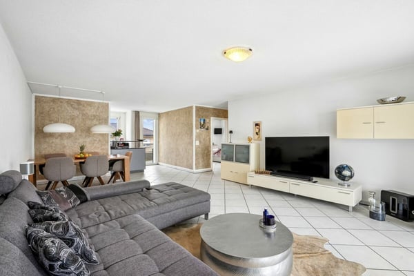 4.5 Zimmer-Eigentumswohnung an zentraler und familienfreundlicher Lage 2