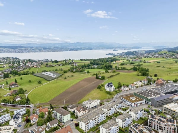 4.5 Zimmer-Eigentumswohnung an zentraler und familienfreundlicher Lage 12