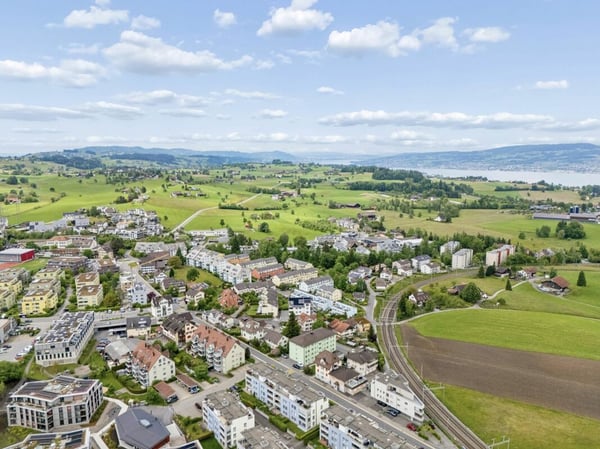 4.5 Zimmer-Eigentumswohnung an zentraler und familienfreundlicher Lage 13