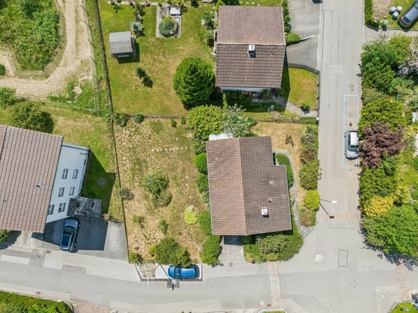 Schmuckes Einfamilienhaus im Baurecht 11