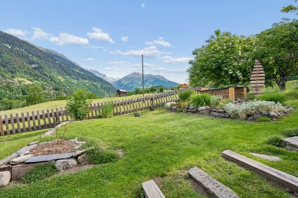Wohnen und Vermieten: Charmantes 4.5-Zimmer-Chalet mit 2.5-Zimmer-Einliegerwohnung 11