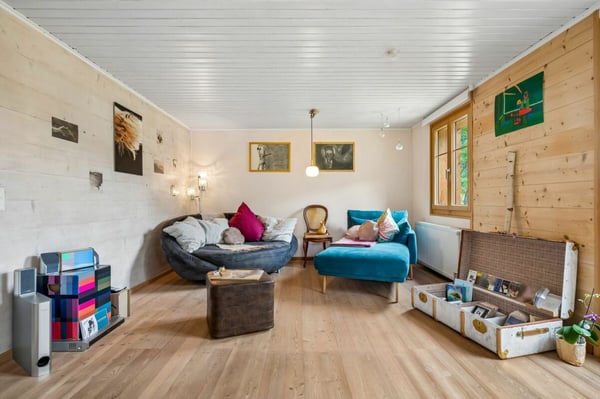 Wohnen und Vermieten: Charmantes 4.5-Zimmer-Chalet mit 2.5-Zimmer-Einliegerwohnung 6
