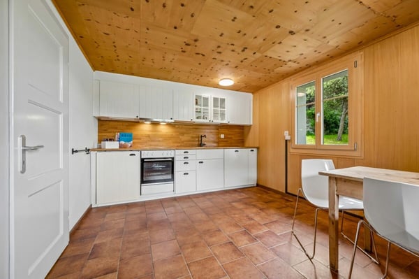 Wohnen und Vermieten: Charmantes 4.5-Zimmer-Chalet mit 2.5-Zimmer-Einliegerwohnung 5