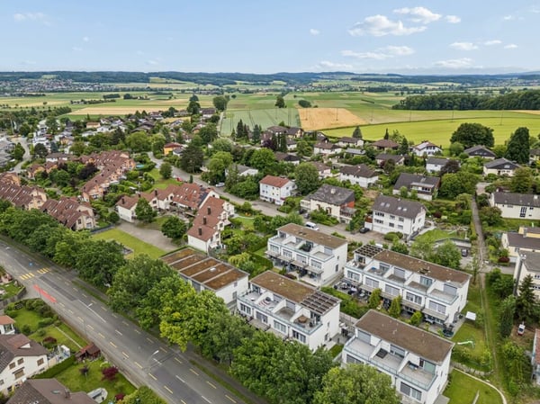 Neuwertiges Reiheneckhaus mit viel Licht und grosszügigen Aussenflächen 12
