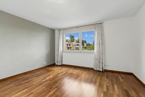 4.5-Zimmer-Terrassenwohnung mit See- und Bergsicht 6