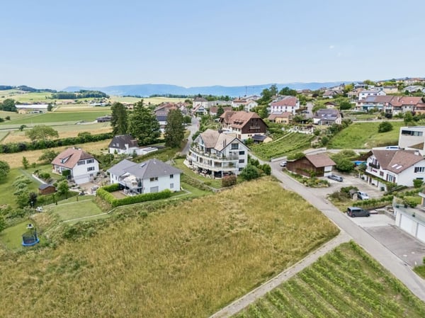 4.5-Zimmer-Terrassenwohnung mit See- und Bergsicht 11