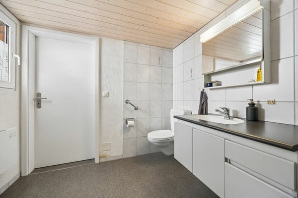Bauernhaus mit Charme, Umschwung und attraktiver Baulandreserve 8