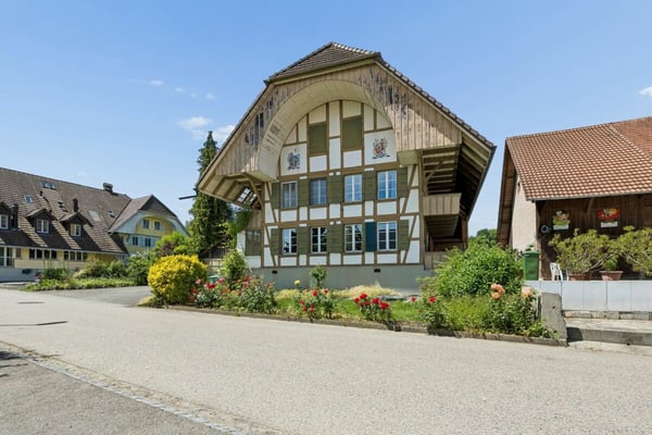 Bauernhaus mit Charme, Umschwung und attraktiver Baulandreserve 10