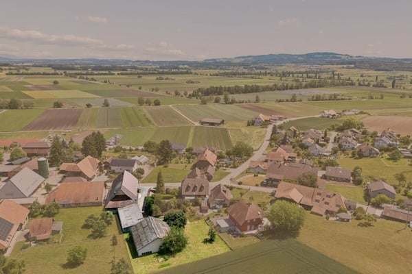 Bauernhaus mit Charme, Umschwung und attraktiver Baulandreserve 12