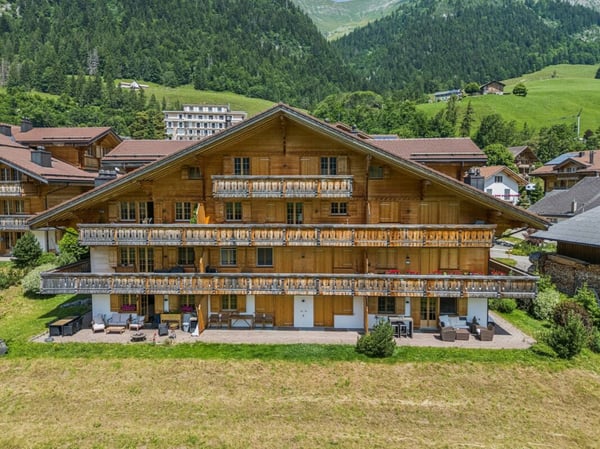 Luxuriöse Chalet-Maisonette als Zweitwohnsitz mit Panoramablick 2