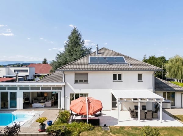 8.5-Zimmer-Einfamilienhaus mit Wintergarten, Pool und vielseitigem Raumangebot 13