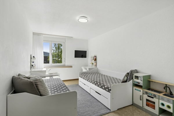 4.5-Zimmer-Etagenwohnung an zentraler und idyllischer Lage 6