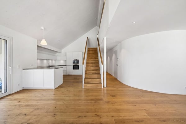 5.5-Zimmer-Maisonettewohnung mit Weitsicht ins Limmattal 3