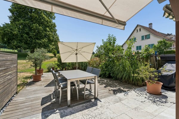Zeitgemässes 4.5-Zimmer-Reihenmittelhaus mit sonnigem Garten 11