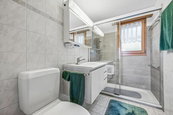 Traditionelles 5.5-Zimmer-Einfamilienhaus mit Seesicht 11