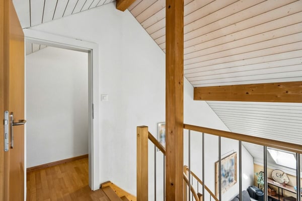 Charmante Duplex-Wohnung an zentraler Lage in Othmarsingen 8