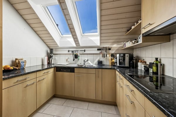 Charmante Duplex-Wohnung an zentraler Lage in Othmarsingen 2