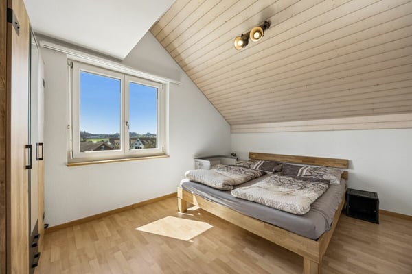 Charmante Duplex-Wohnung an zentraler Lage in Othmarsingen 4