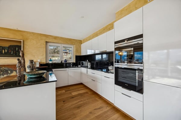 Stilvolle 2.5-Zimmer-Etagenwohnung in ruhiger Lage von Savièse 3