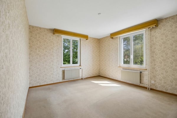 Vielseitiges Dreifamilienhaus mit viel Umschwung und grossem Potenzial 11
