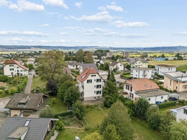 Vielseitiges Dreifamilienhaus mit viel Umschwung und grossem Potenzial 14