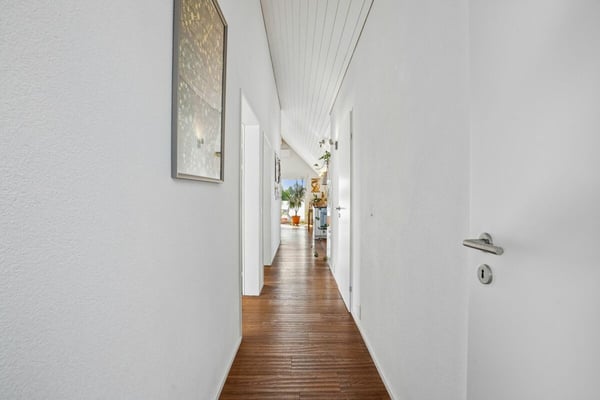 Moderne 2.5-Zimmer-Dachwohnung zwischen Natur und Zentrum 5