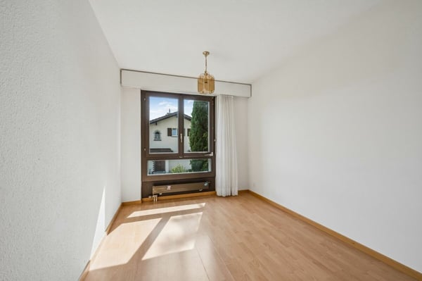 5.5-Zimmer-Doppeleinfamilienhaushälfte mit Garten und viel Potenzial 9