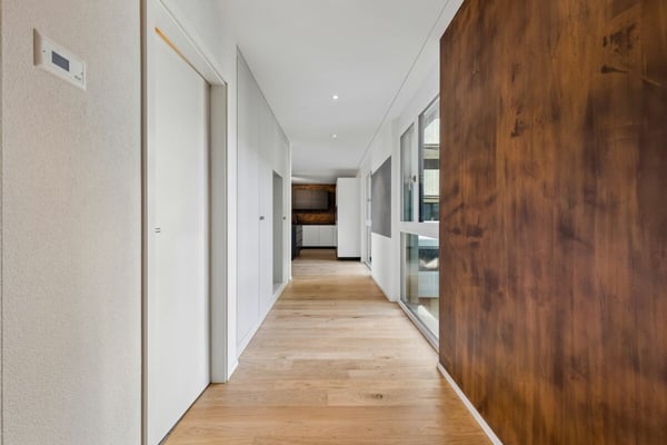 Moderne 5.5-Zimmer-Etagenwohnung mit Blick ins Grüne 12