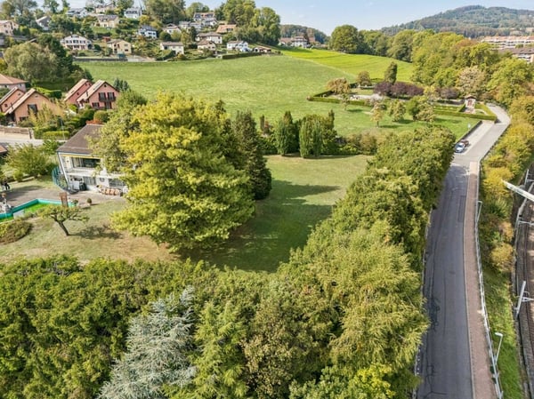 Zwei grosszügige Baulandparzellen mit eindrucksvollem Blick über den Genfersee 4