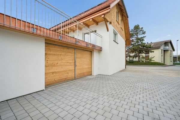 Charaktervolle 3.5-Zimmer-Dachgeschosswohnung mit Loggia 11