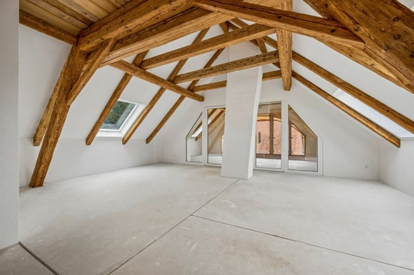 Charaktervolle 3.5-Zimmer-Dachgeschosswohnung mit Loggia 3
