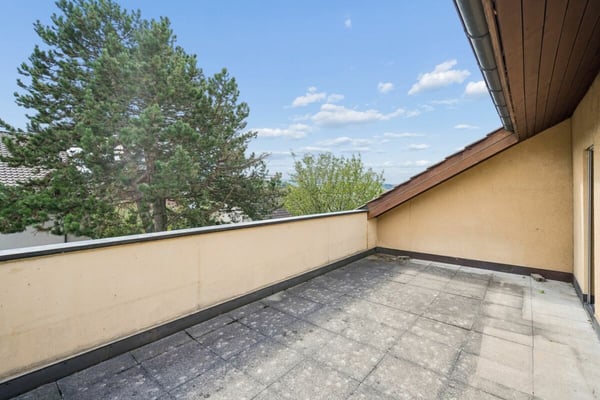 Einseitig angebautes 6.5-Zimmer-Einfamilienhaus mit Renovationspotential 7