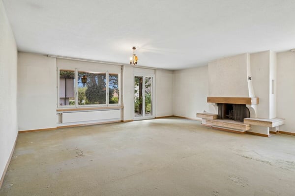 Einseitig angebautes 6.5-Zimmer-Einfamilienhaus mit Renovationspotential 3