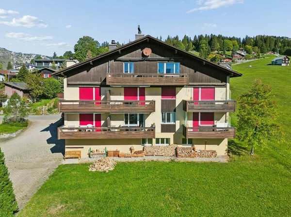 4.5-Zimmer-Dachgeschosswohnung mit wunderschönem Panorama (Zweitwohnsitz) 12