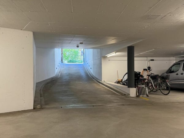 Fahrzeugeinstellplatz in gepflegter Tiefgarage 5