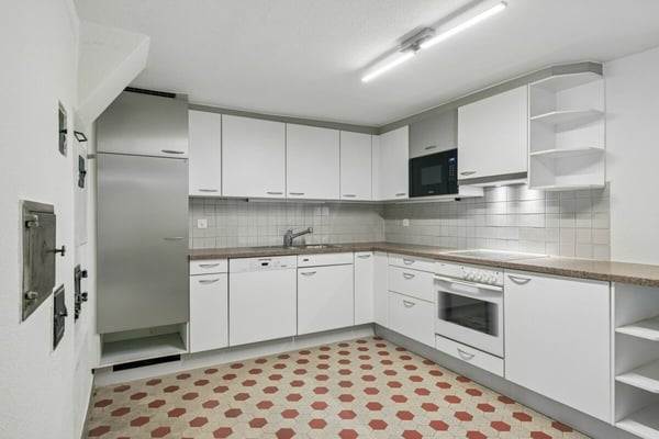 Charmantes 4-Zimmer-Reihenhaus (Flarz) mit grosszügigem Garten und Renovationspotential 4