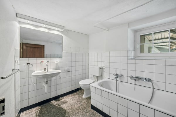 Charmantes 4-Zimmer-Reihenhaus (Flarz) mit grosszügigem Garten und Renovationspotential 10
