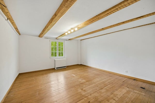 Charmantes 4-Zimmer-Reihenhaus (Flarz) mit grosszügigem Garten und Renovationspotential 6