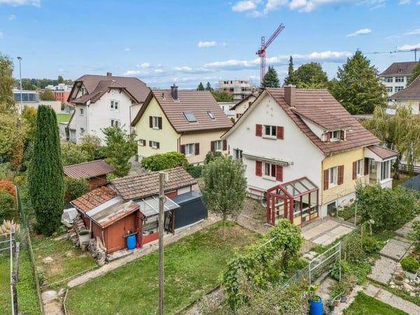 Freistehendes 4.5-Zimmer-Einfamilienhaus mit Umbaupotenzial für den Familientraum 2
