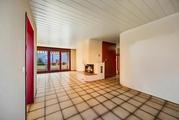 Behagliche 4.5-Zimmer-Wohnung mit Renovationspotenzial 2