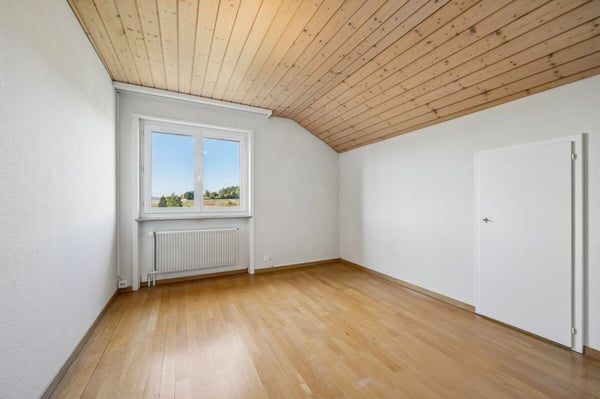 Charaktervolles 5.0-Zimmer-Einfamilienhaus mit Wintergarten und Gestaltungspotenzial 8