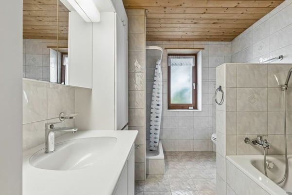 Freistehendes 4.5-Zimmer-Einfamilienhaus mit viel Charme und Wärme 7