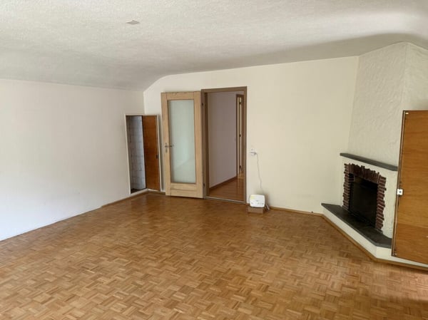 Hell, komfortabel, mit Cheminée und moderner Küche 4