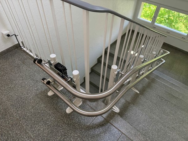 Hell, komfortabel, mit Cheminée und moderner Küche 10