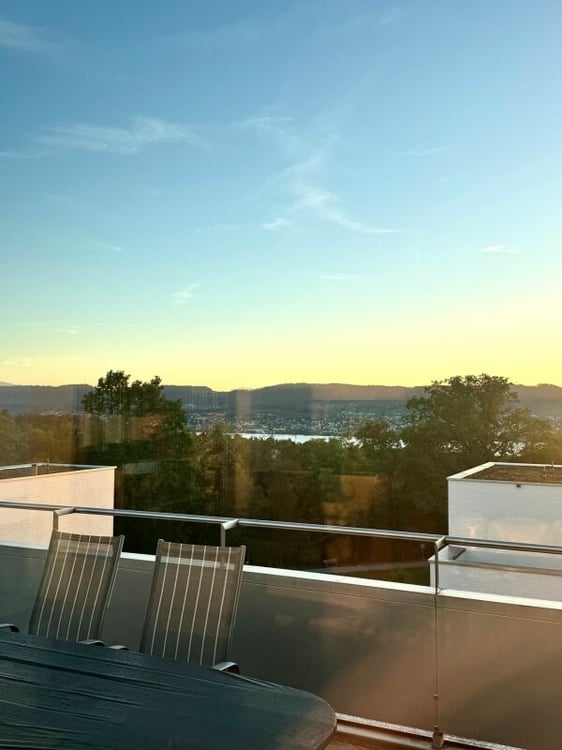 Aussergewöhnliche Attika-Maisonettewohnung an Toplage 15