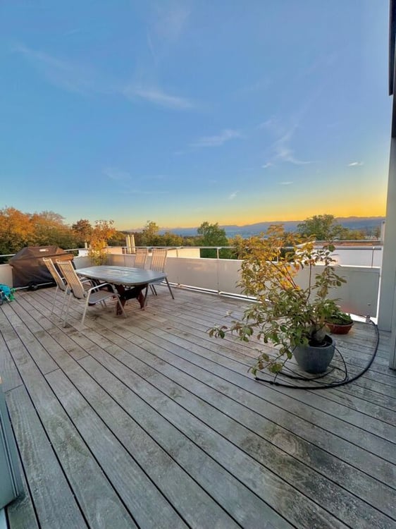 Aussergewöhnliche Attika-Maisonettewohnung an Toplage 14