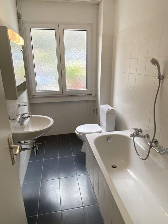 Spazioso appartamento di 1.5 locali con vista panoramica a Biasca 11