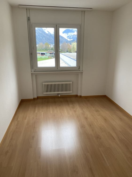 Spazioso appartamento di 1.5 locali con vista panoramica a Biasca 4