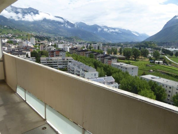 Charmant appartement de 1.5 pièces à Sierre avec vue imprenable 1