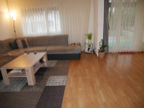 Wunderschöne moderne 1.5-Zimmerwohnung mit Sitzplatz 4